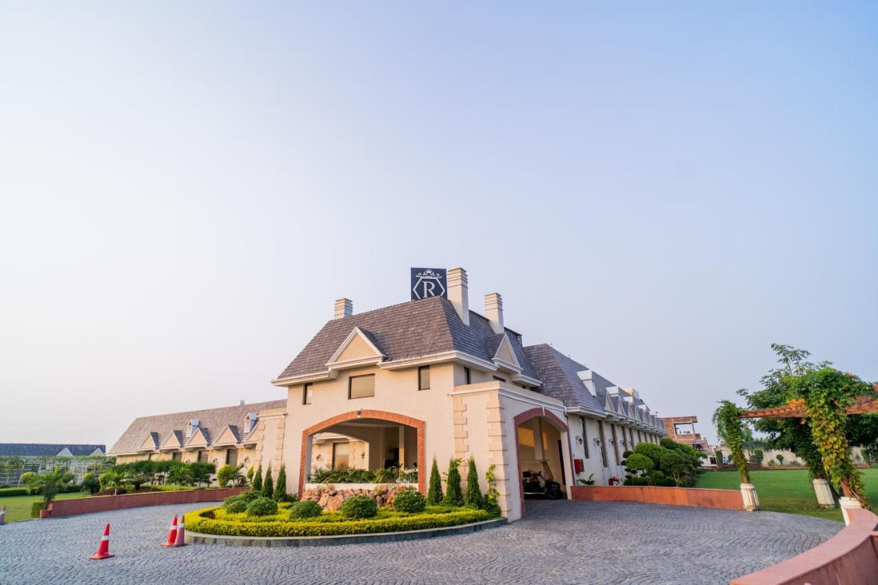 The Radiant Resort Gorakhpur Exterior foto