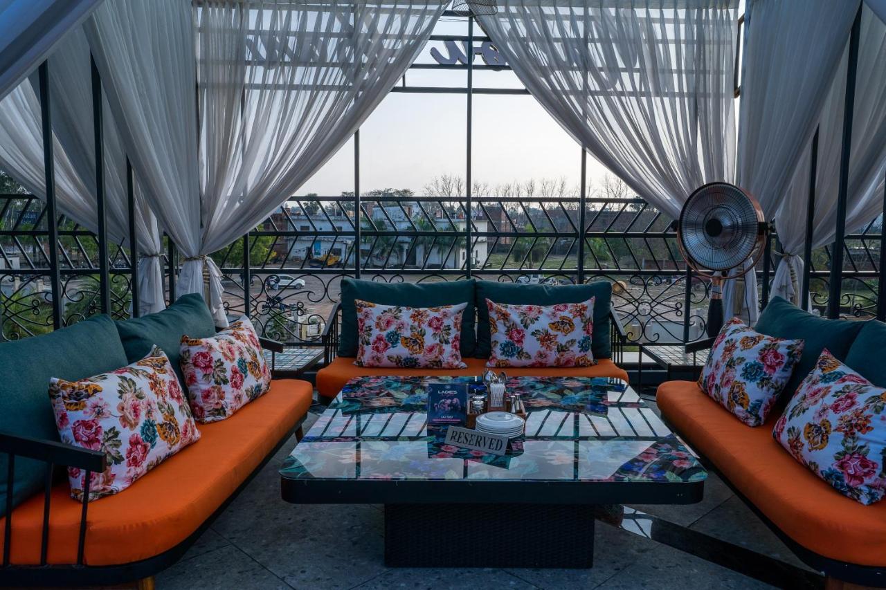 The Radiant Resort Gorakhpur Exterior foto